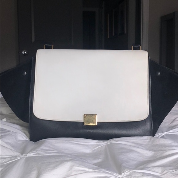Céline trapeze - Picture 1 of 2